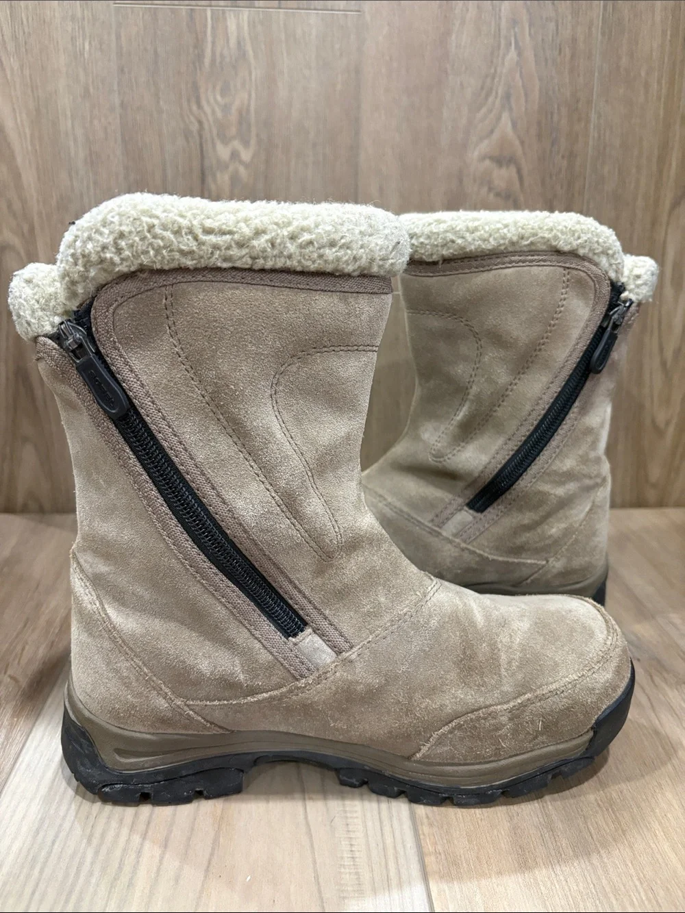 Sorel Water Fall NL 1964 250 Taupe Suede Shearling Boots Thinsulate Ultra 7.5